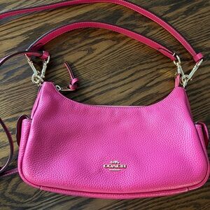 Pennie Shoulder Bag 25